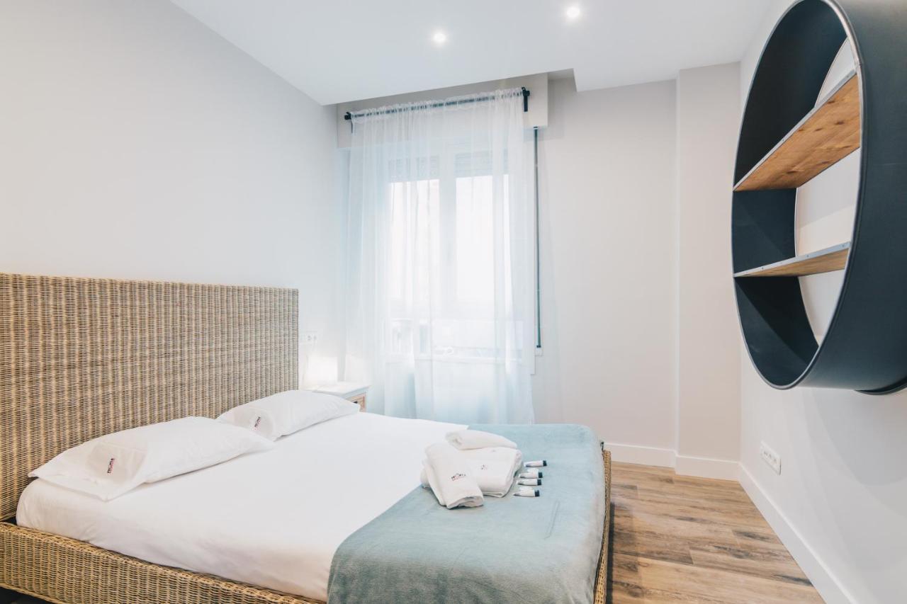 Izar By People Apartment