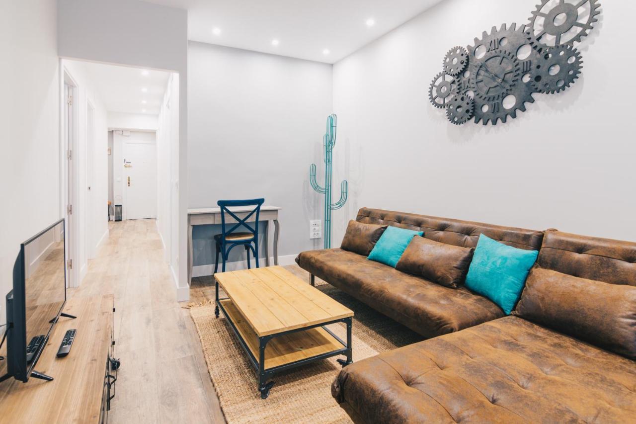 Izar By People Apartment
